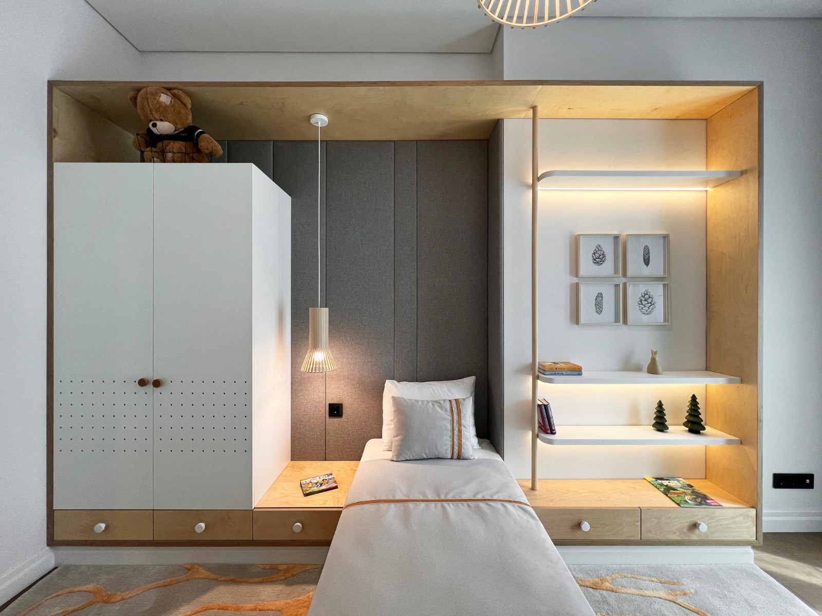 Apartment 31